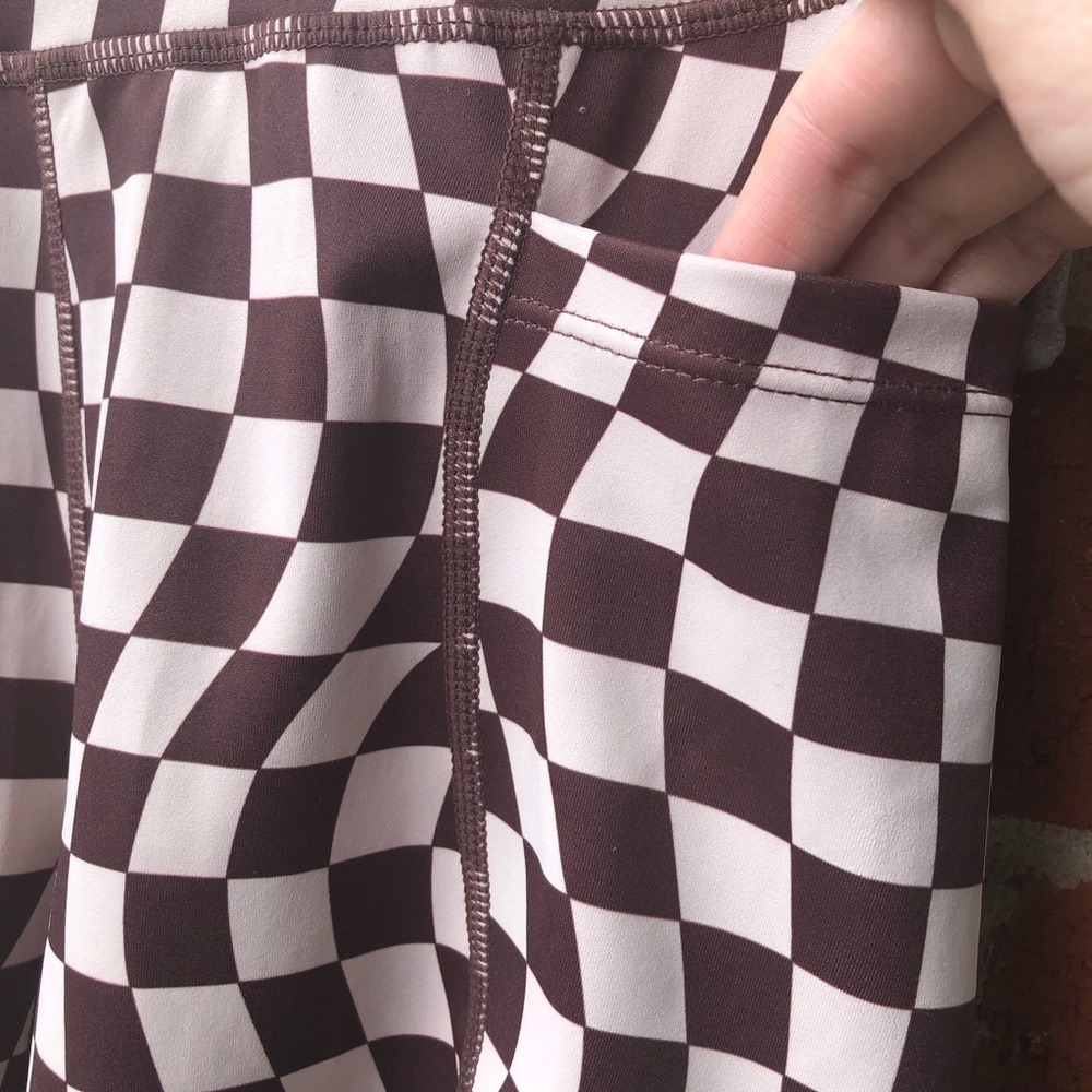 WILOS Checkered Shorts —#045 - Picture 4 of 15